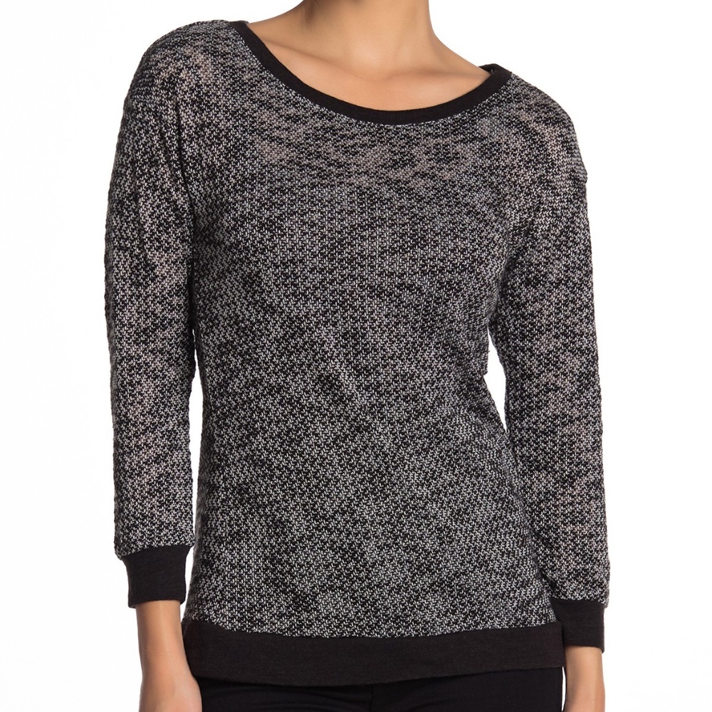Papillon Women Two Tone Pullover Sweater